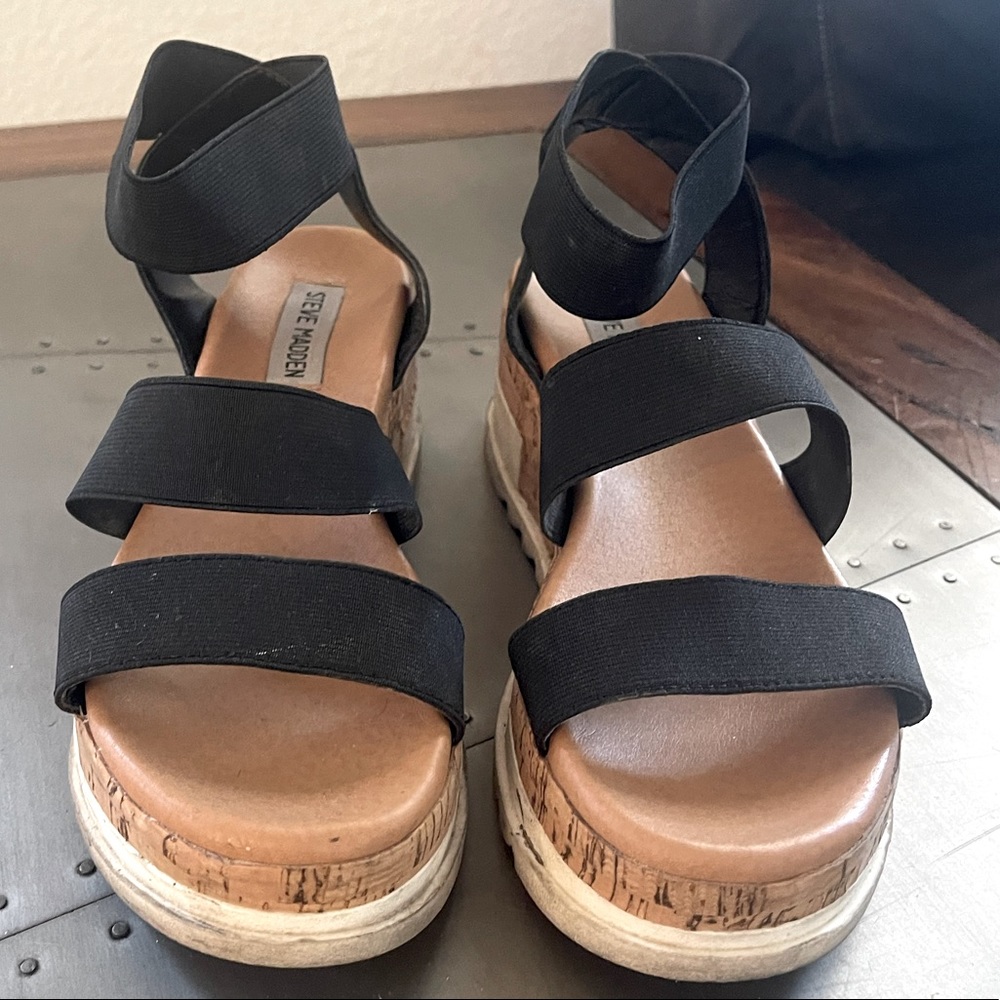 Steve Madden Brandi Platform Wedge